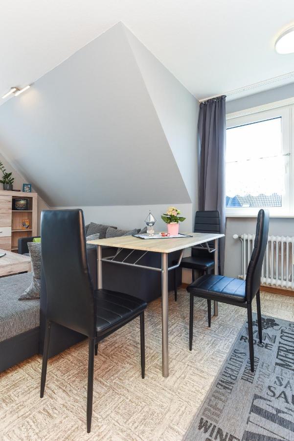 Ferienwohnungen Wind & Meer Neuharlingersiel Exterior foto